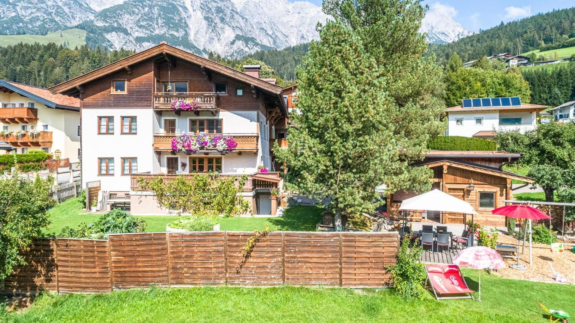 Familienbauernhof - Leogang Apartments Weissbacher المظهر الخارجي الصورة