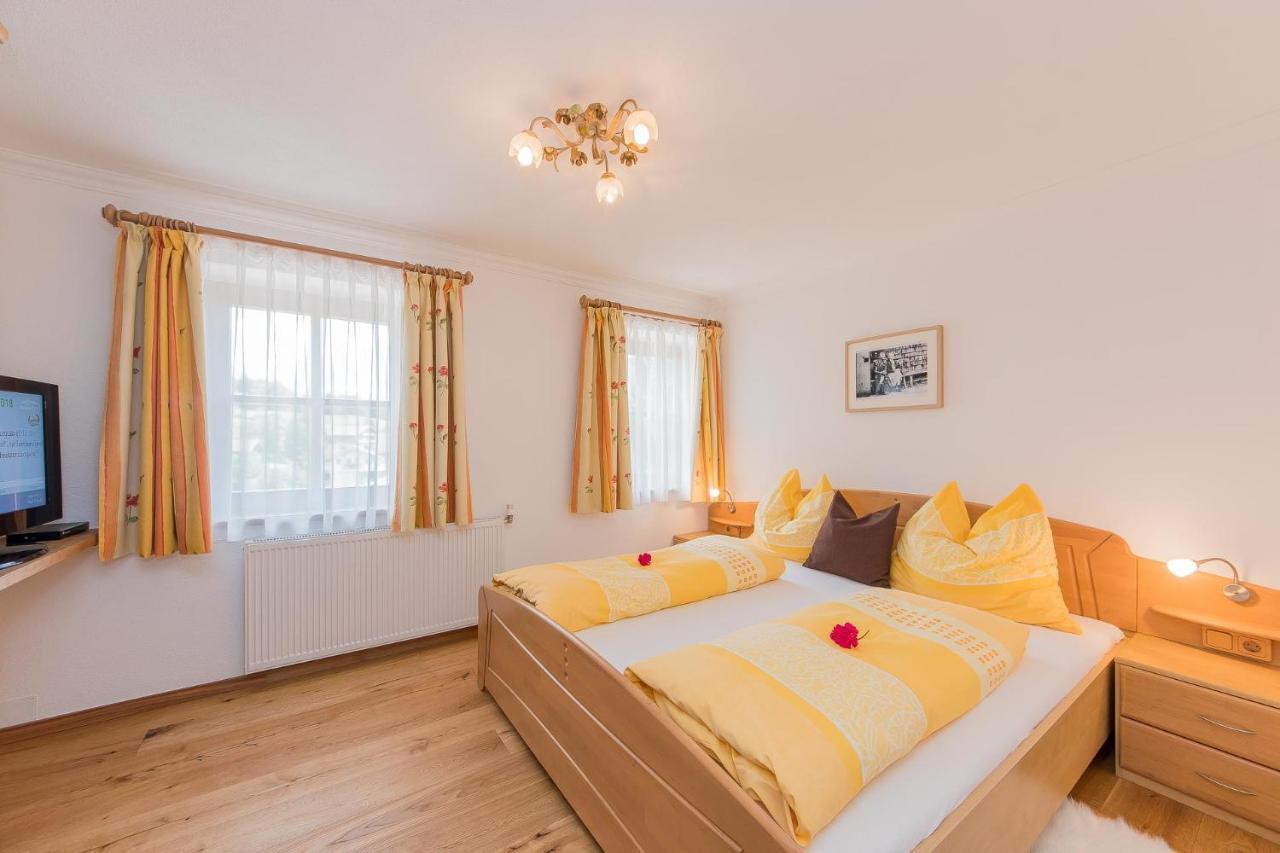 Familienbauernhof - Leogang Apartments Weissbacher المظهر الخارجي الصورة